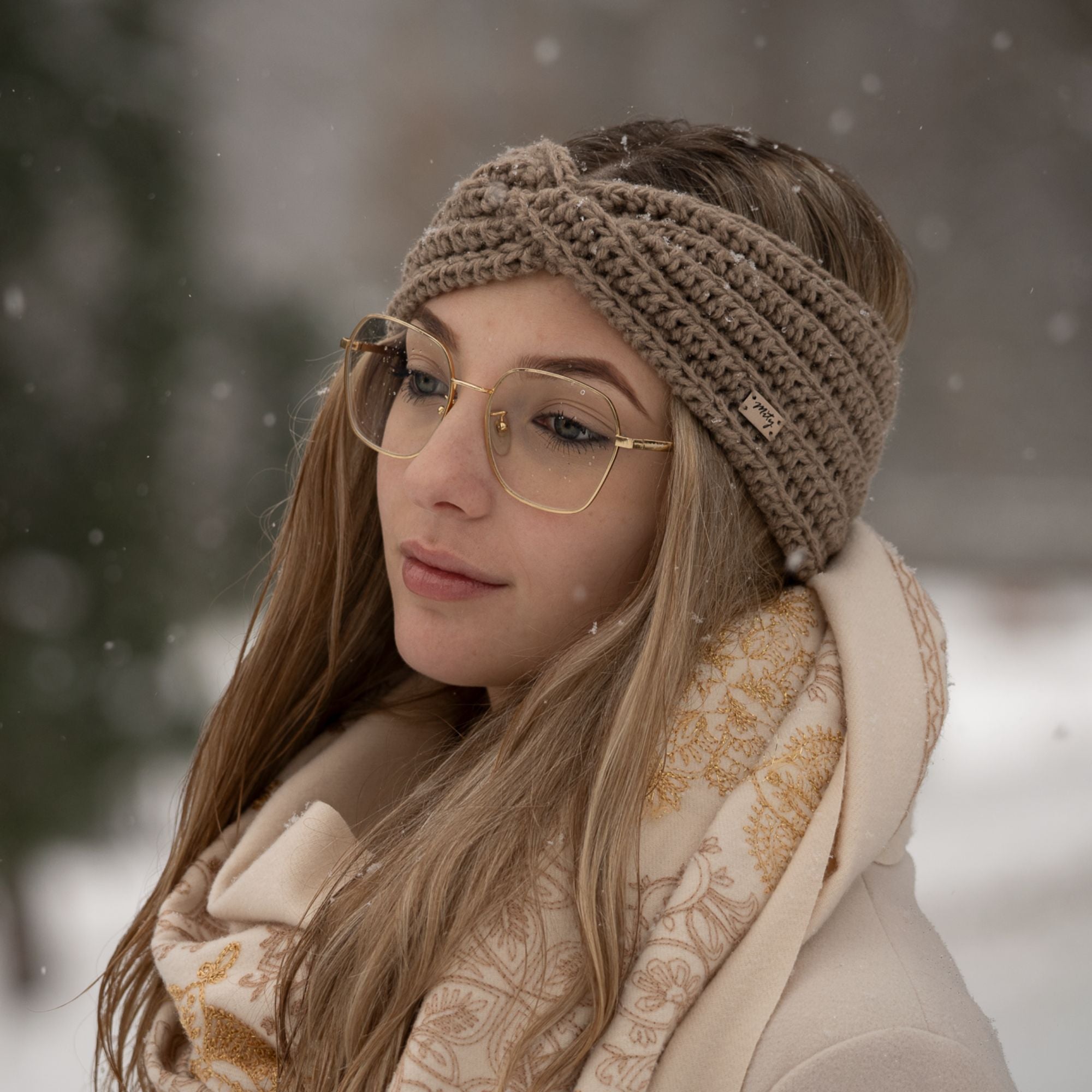 06 Čelenka - coffee