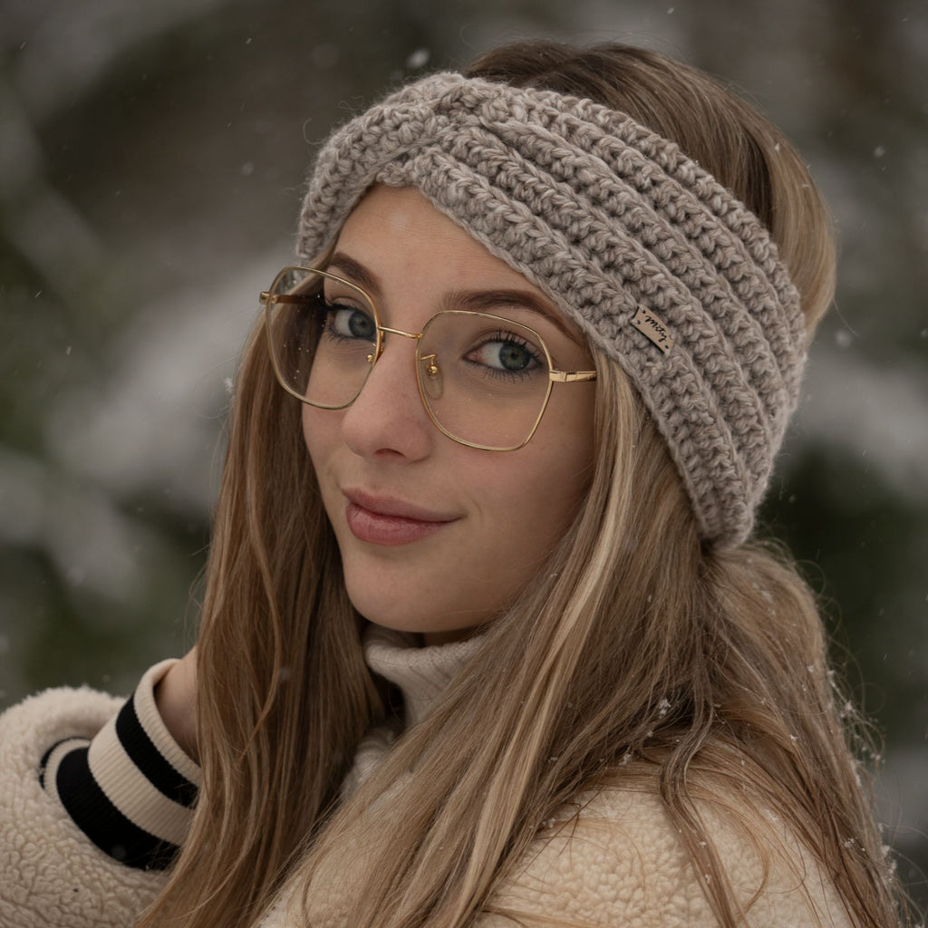 04 Čelenka - béžový melír